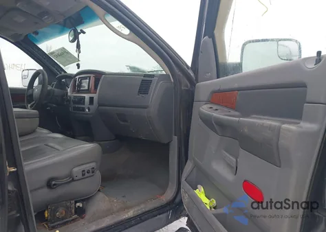 2006 Dodge Ram 3500 Laramie z USA, uszkodzony, nr VIN 3D3LX39C36G249993
